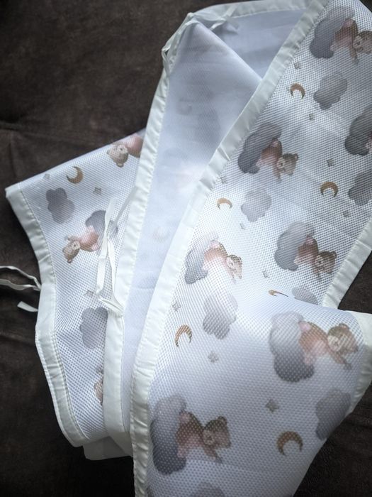 Бортики в кроватку, сетка