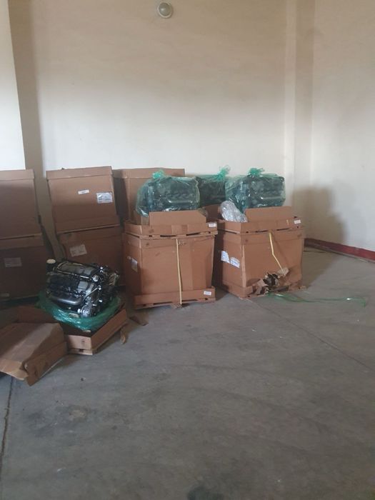 Mercedes-Bez Yangi  V-8 Mator nalichida