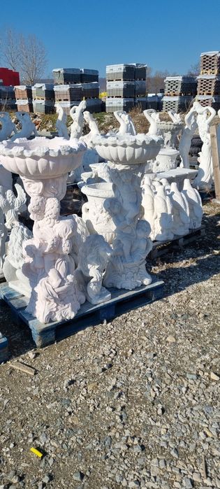 Jardiniera din beton,ghiveci din beton,statueta din beton