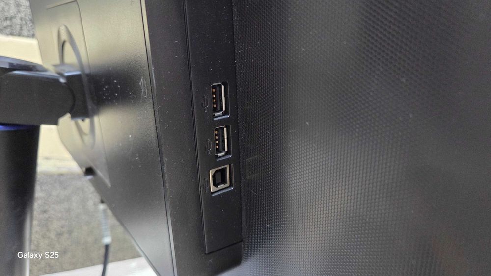 Монитор Philips Brilliance B-line 241B4LP