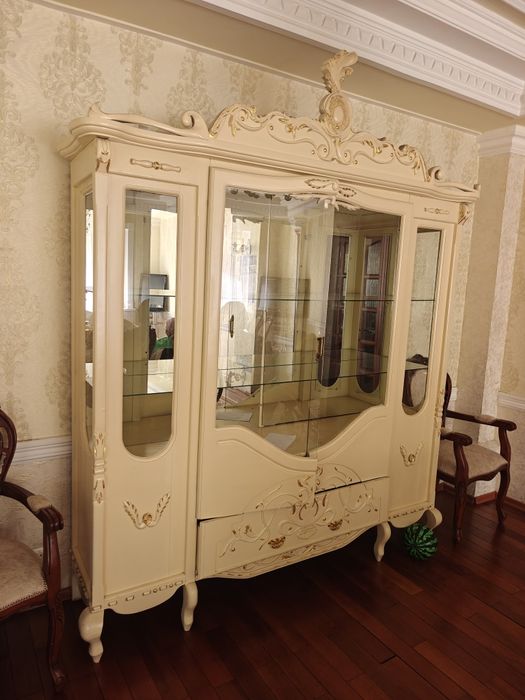 Продам Сервант!!