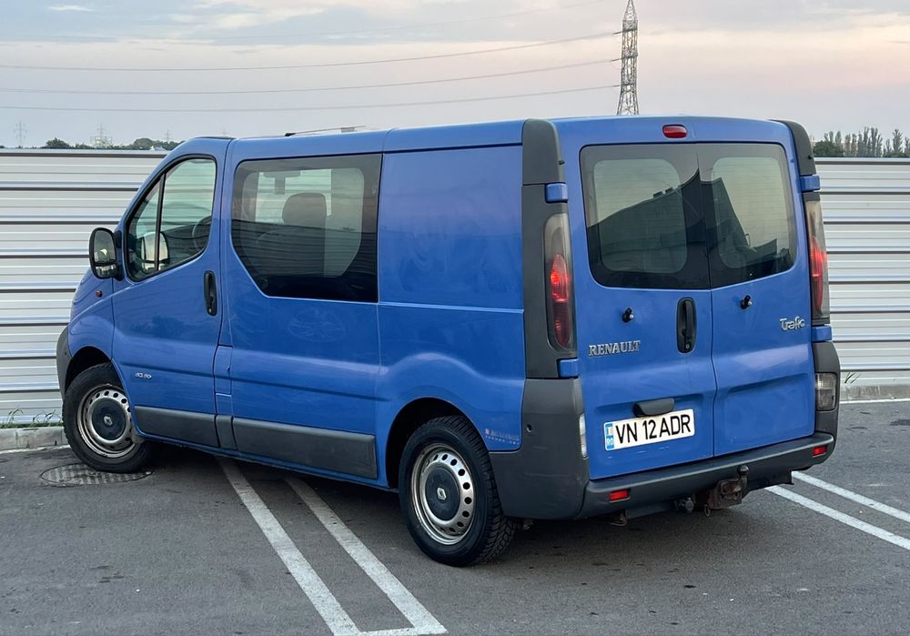 Vând Renault trafic 5 locuri 1.9 diesel