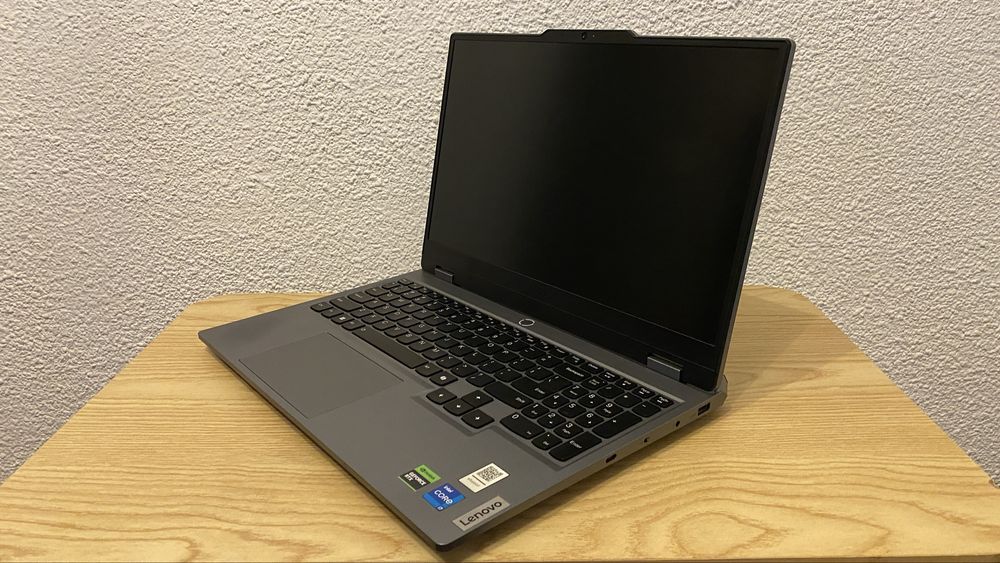 Laptop Gaming Lenovo LOQ 15IRX9