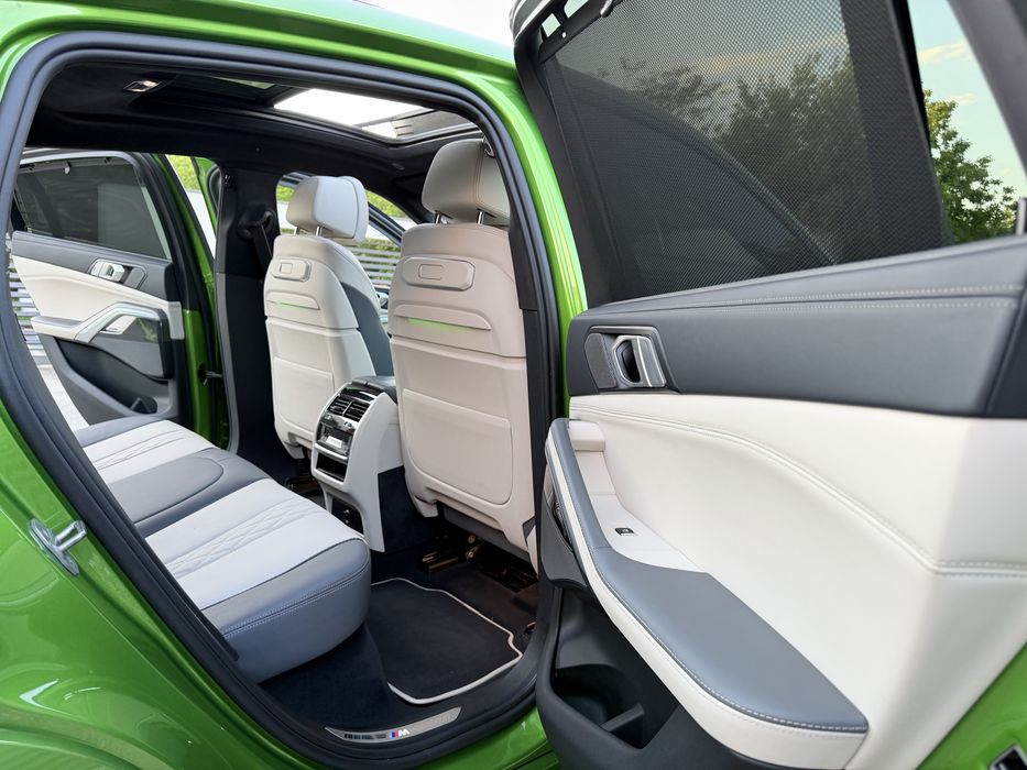 BMW X6 M60i xDrive Mild-Hybrid / INDIVIDUAL / M-PRO / Sky Lounge / Garantie !