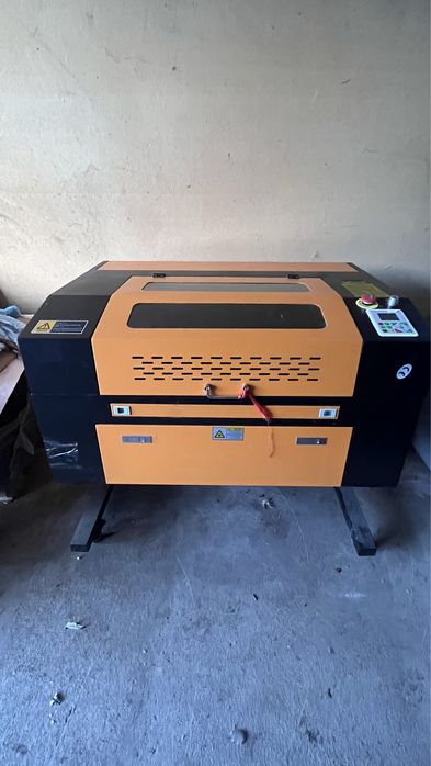 Лазерный гравировальный станок для резки с цветным экраном 700х500 мм