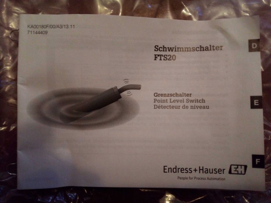 Продам датчик уровня жидкости