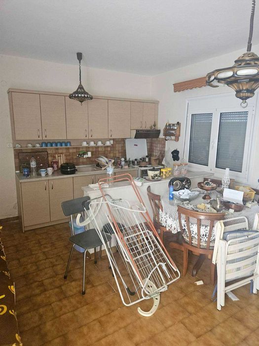 Къща с дворно място в Аспровалта, Гърция