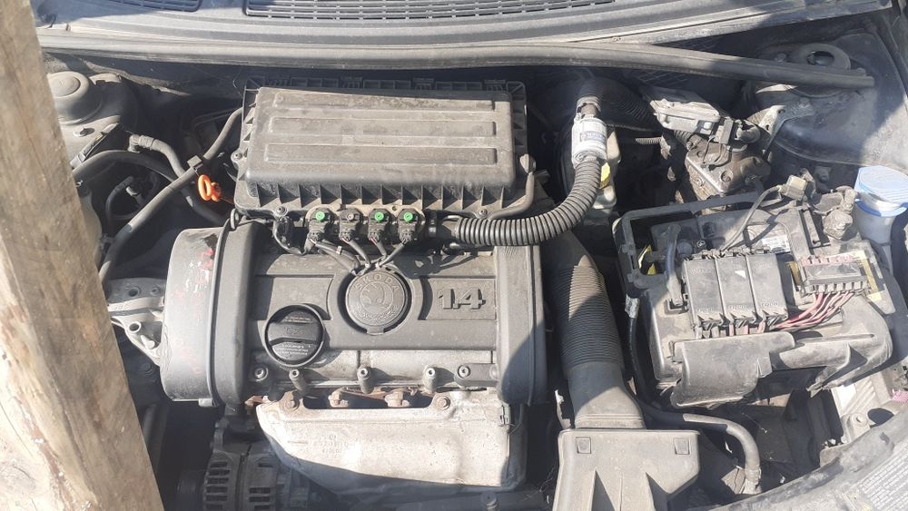 Skoda Roomster-1.4бензин/90к.с2007год-на части./