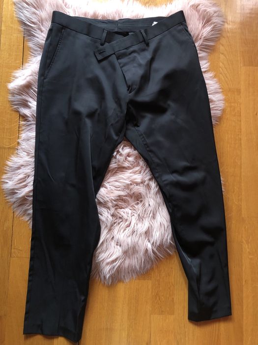 Costum auriu elegant barbati