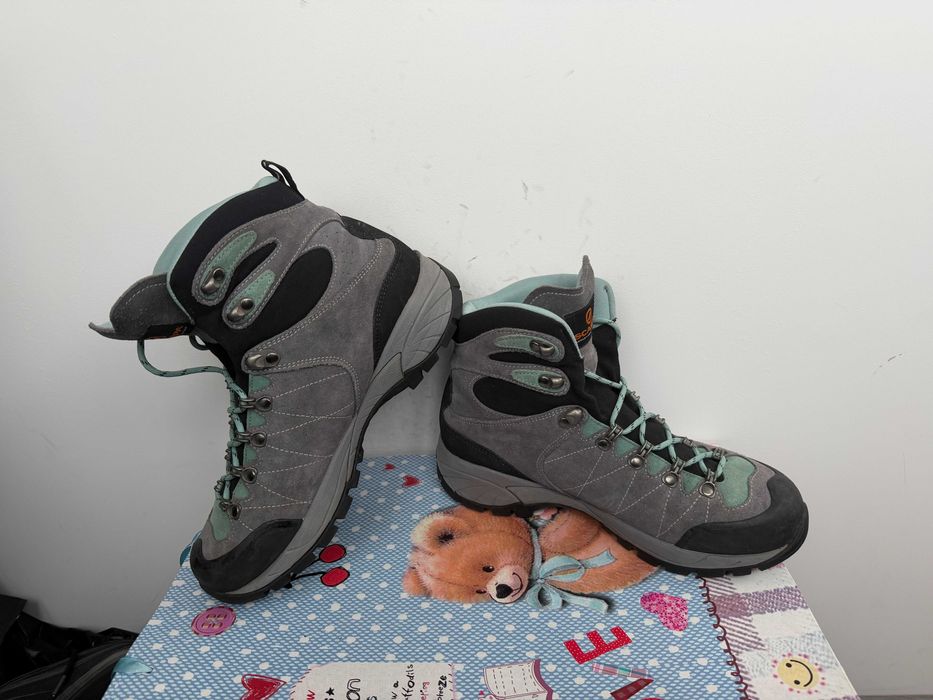Scarpa R-evolution Gore-Tex''оригинални туристически боти 39 номер