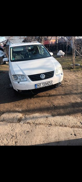 Vând VW Touran 2.0