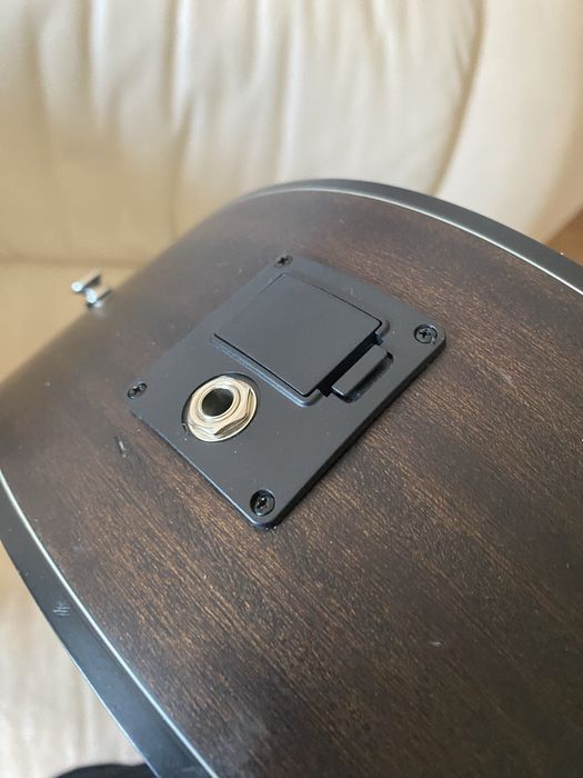 Аккустическая гитара