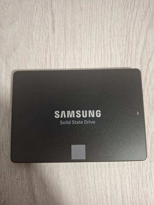 SSD Samsung 1TB Sata 3 + SSD Kingston 480 GB Sata 3