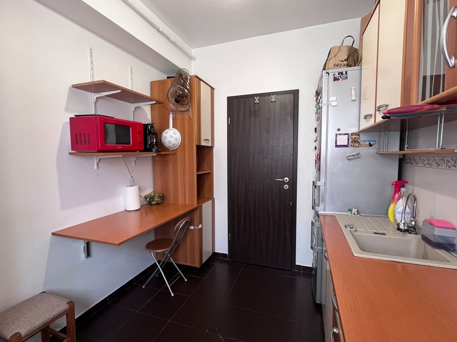 De închiriat 2 camere DECOMANDAT +  PARCARE in Rezidential Apusului