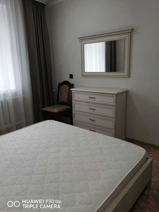 Продам спальный гарнитур