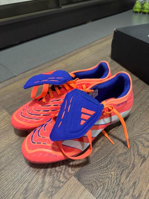 Срочно продам!! Бутсы Adidas predator Pro 40 размер