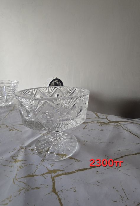 Продам конфетницу хрусталь