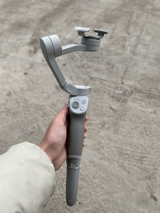 DJI Osmo Mobile 4 SE stabilizator