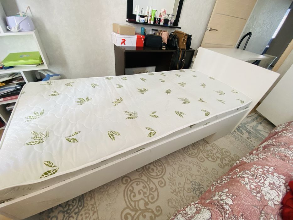 Продается кровать, в отличном состоянии