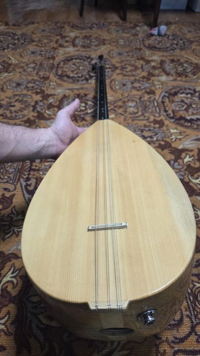 Баглама саз с чехлом