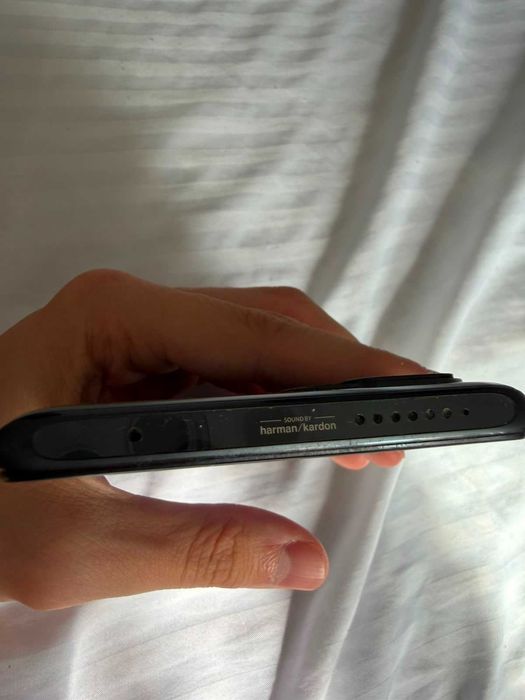 Telefon Xiaomi 11T Pro 12gb ram 256gb stocare, ecran putin ars in soare in rest arata foarte bine