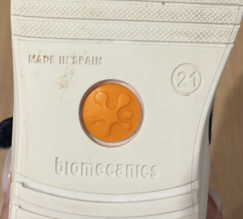 Сандалии Biomecanics 21 р