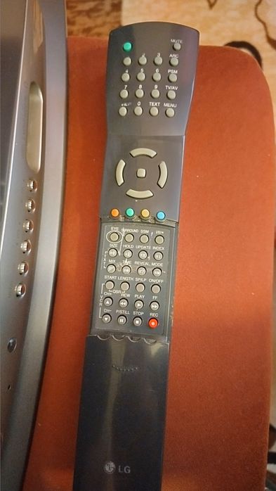 Телевизор LG Golden Eye ll