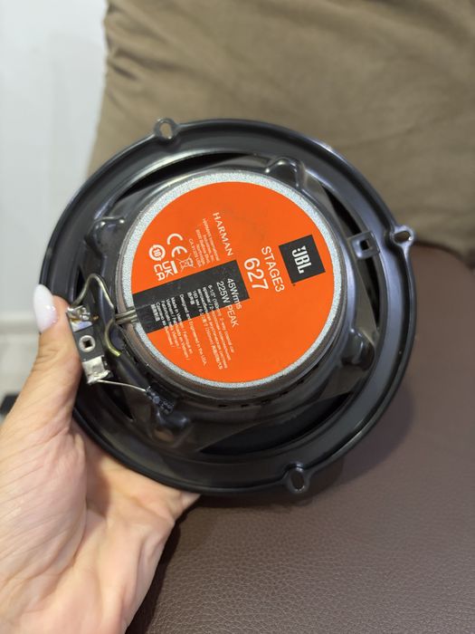 Тонколона за кола JBL