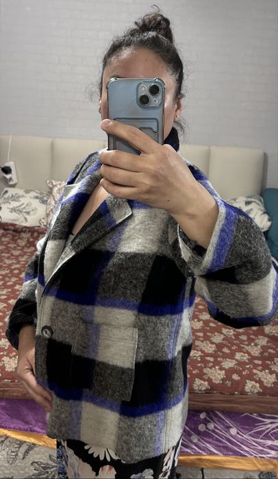 Пончо и шерстянной жакет