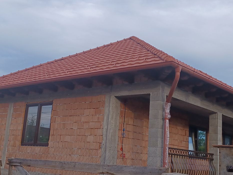 Servicii complete de dulgherie, execuție și reparații acoperișuri