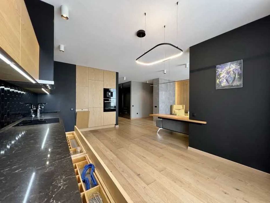 Дава се под наем Тристаен апартамент в София, Център - 90 кв.м за 510 € - Снимка #4