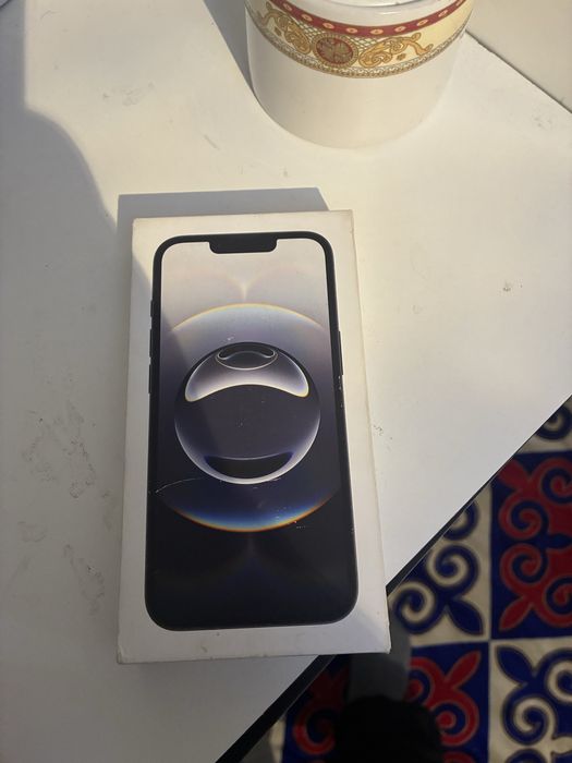 Айфон16е срочна прадам отлична состояние