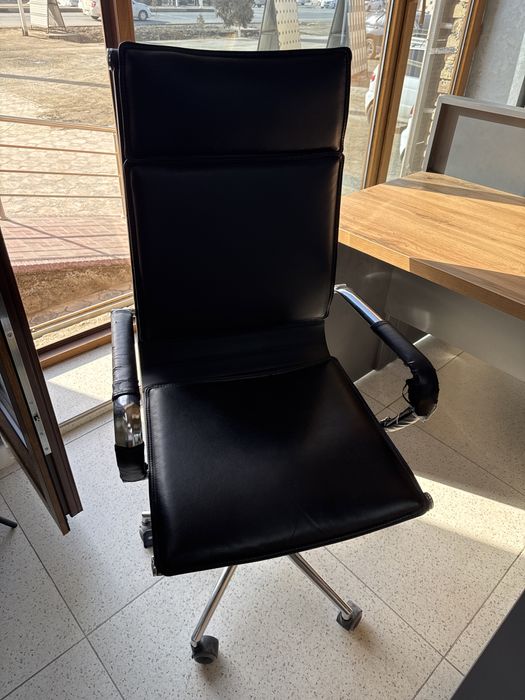 Кресло офисное, качественное