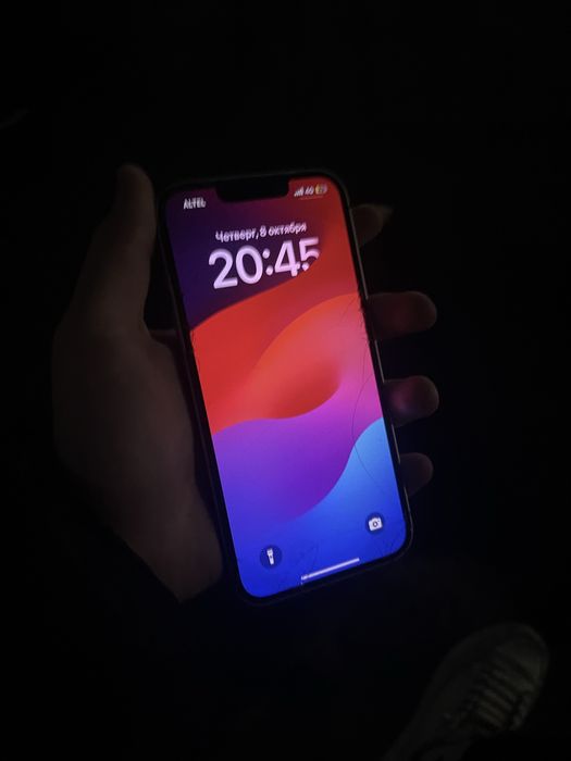 Apple iphone 13.