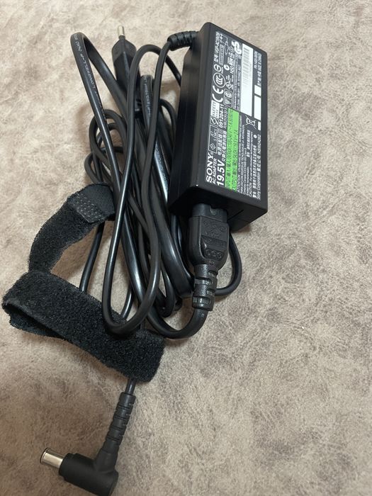 Sony wio зарядно