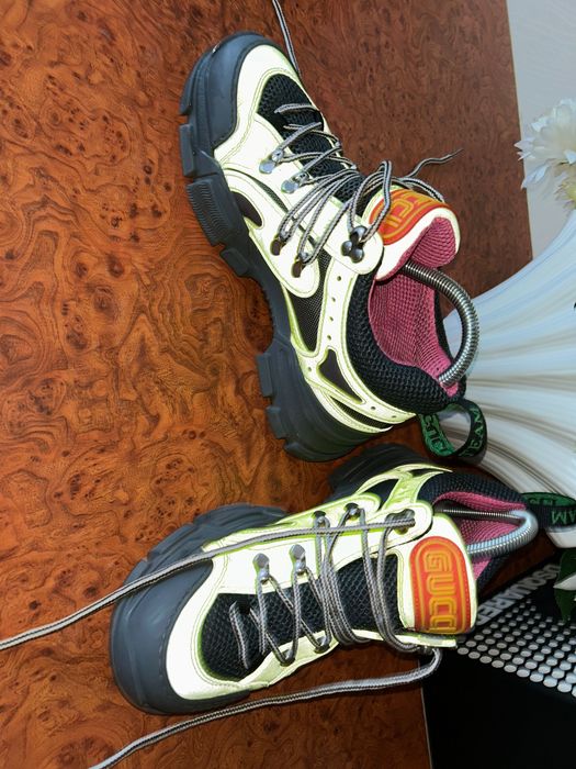 neon yellow Gucci Flashtrek