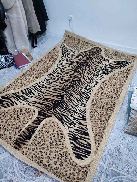 Леопардовый ковер