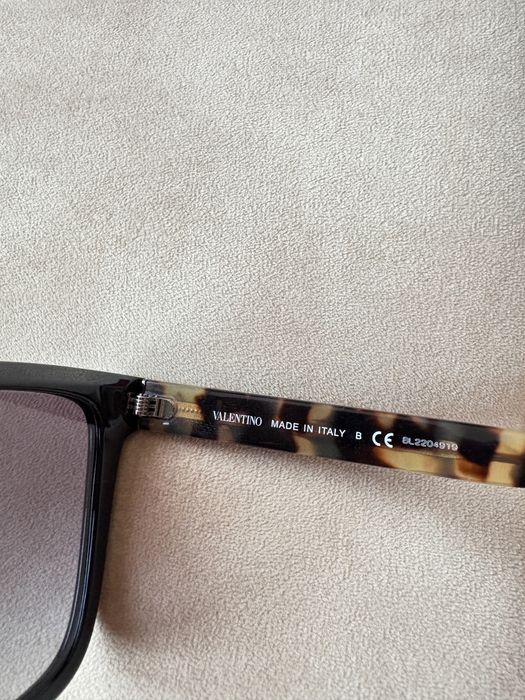 Слънчеви очила Valentino нови