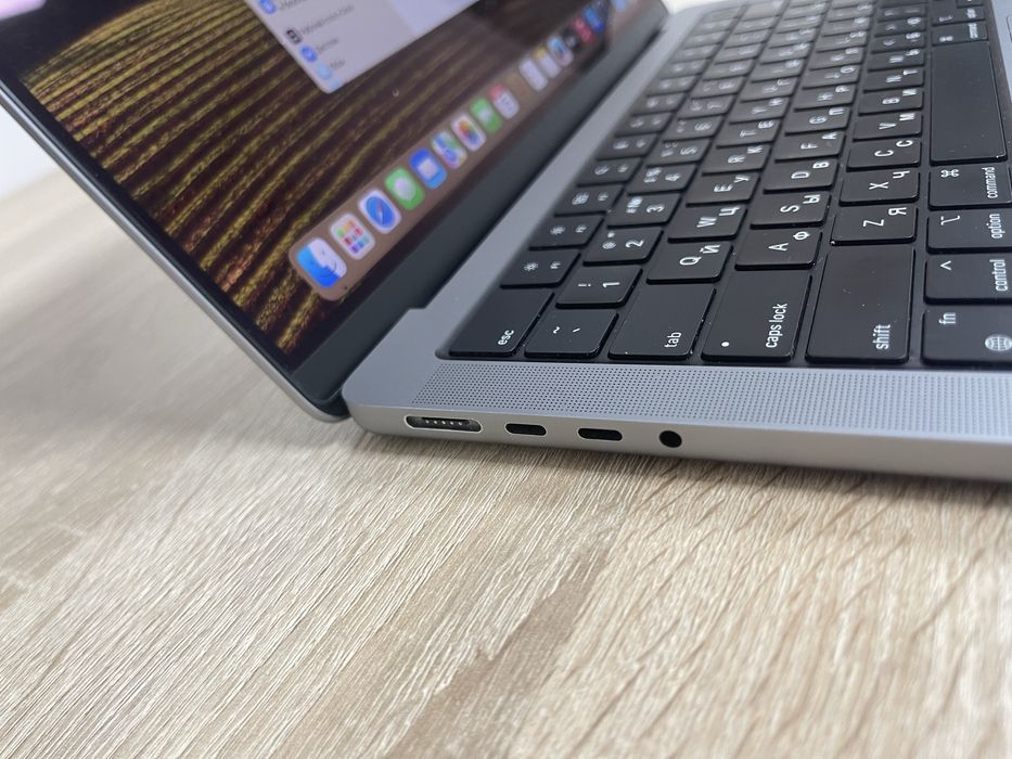 mackbook pro 14