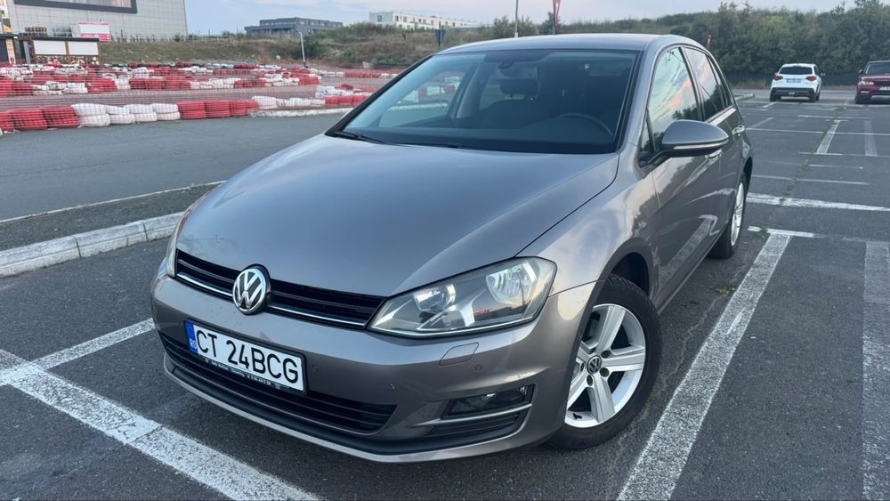 VOLKSWAGEN Golf 2014