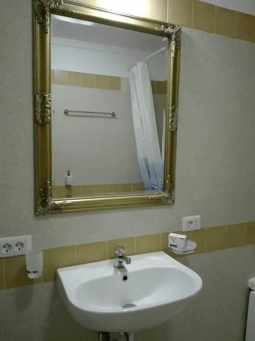 Închiriez apartament ultracentral ultramodern cu parcare privata