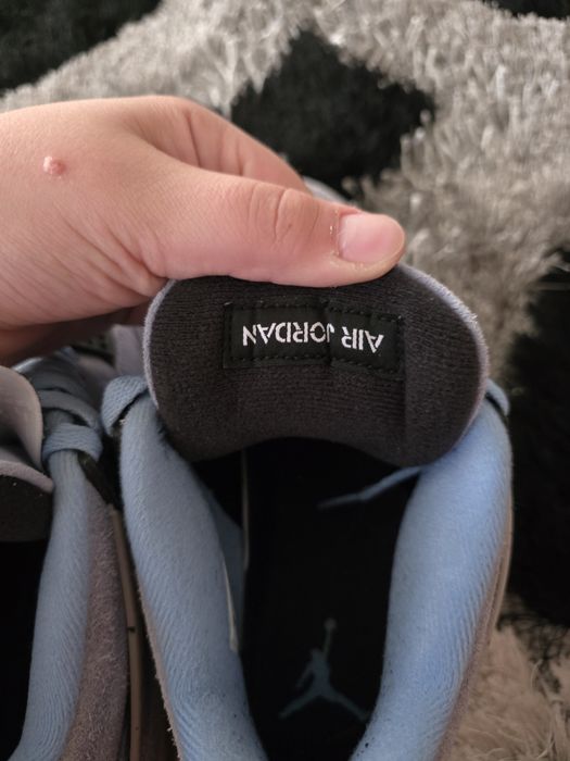 Jordan 4 university blue