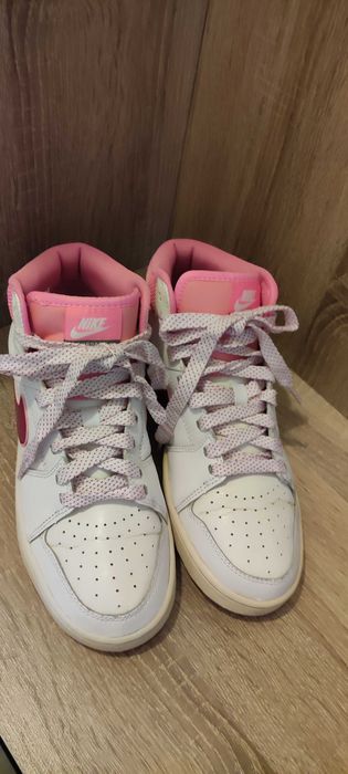 Дамски сникърси Nike