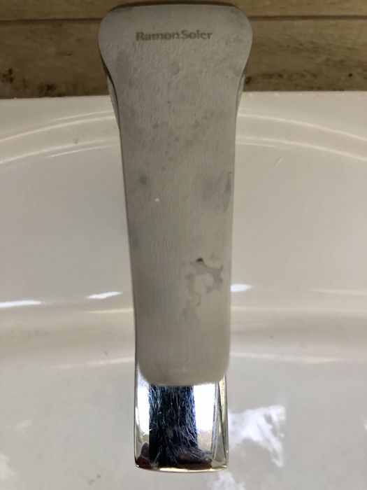 Chiuveta ceramica cu baterie Ramon Soler