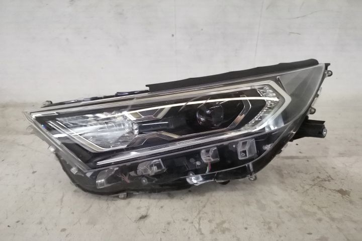 Ляв фар Оригинален Led Халоген Повреден Тойота РАВ4 / Toyota RAV4 Ляв