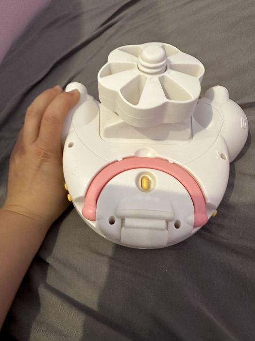 Въртележка за кошара - tiny love