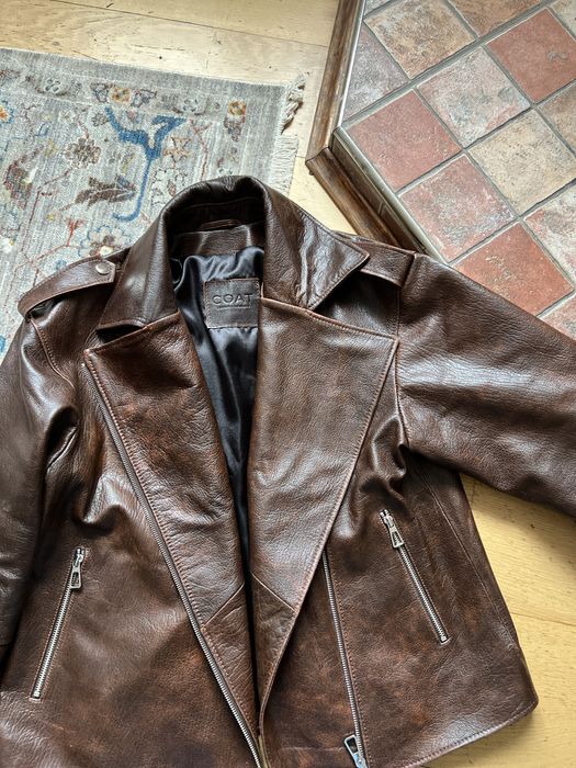 Кожаная куртка COAT