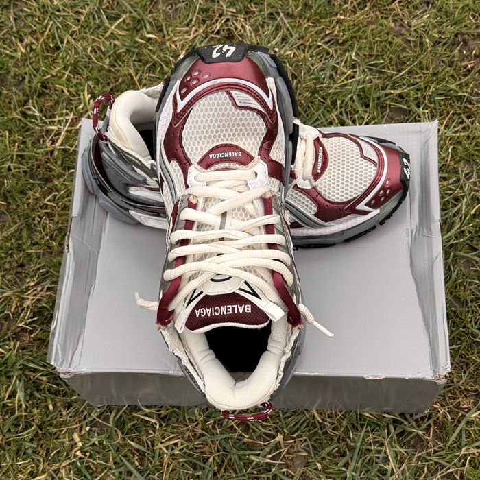 Balenciaga Runner Burgundy
