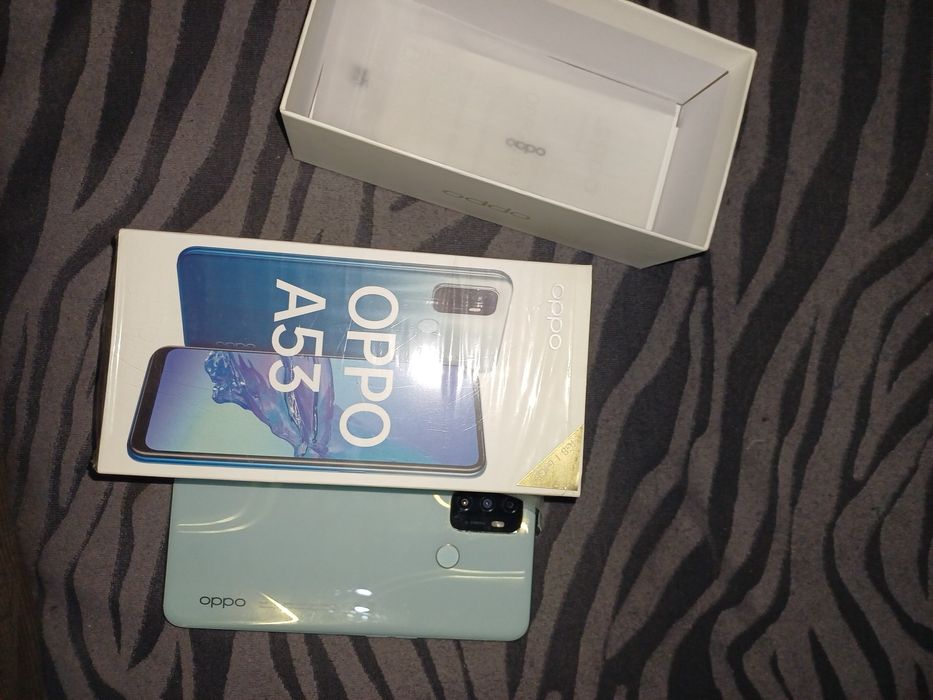 Продам смартфон Oppo A53