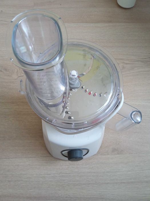 Кухненски робот Bosch - MCM3100W, 800W, 2 степени, 2.3 l, бял